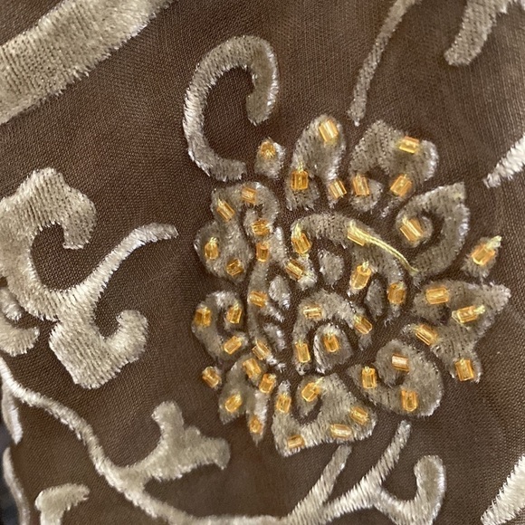 Hale Bob hunter green v neck top with purple lace detail. Size small. - Picture 13 of 14